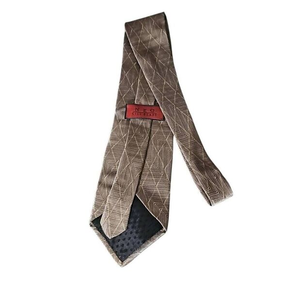N E O Bill Blass 100% Silk, Made in Mexico Suit Tie. - Picture 2 of 7